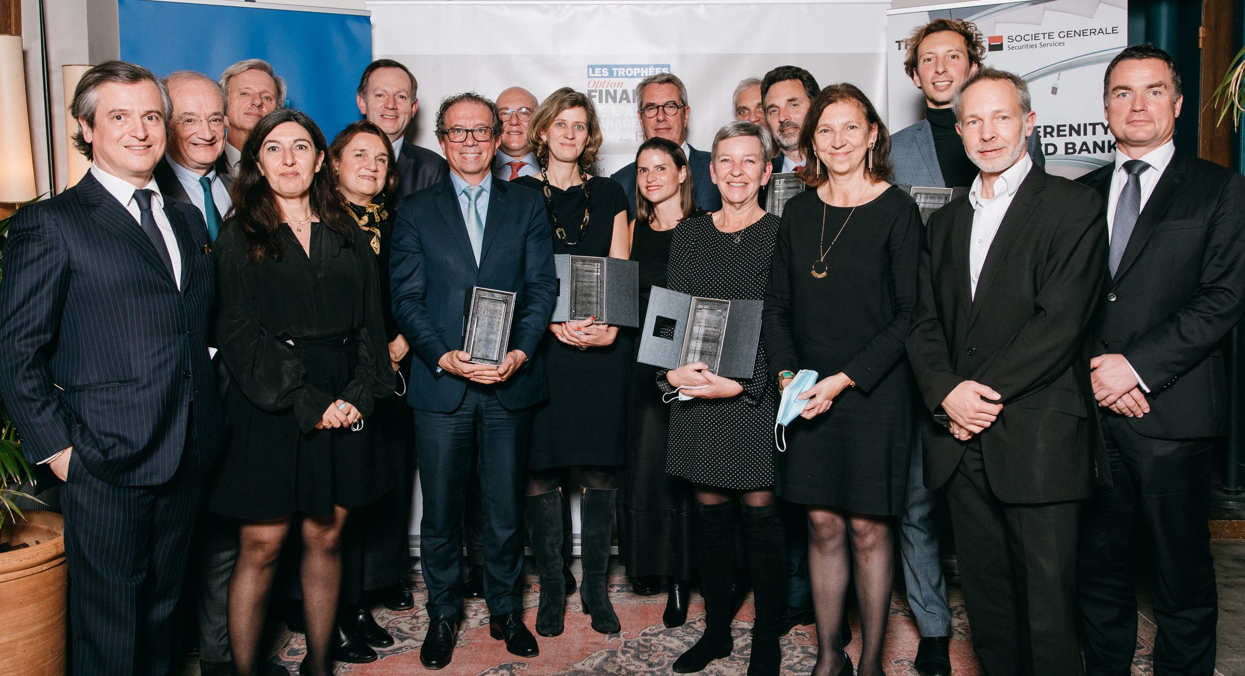 Photo de Groupe - prix de la philanthropie d’Option Finance de l’Asset Management